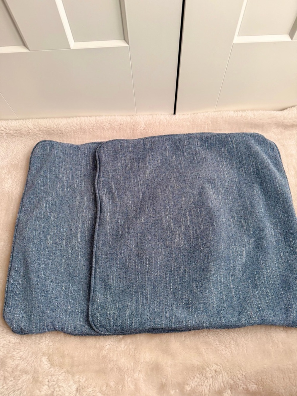 Ashely Furniture Blue Denim Throw Pillow Covers (Set of 2 ) - Picture 11 of 13
